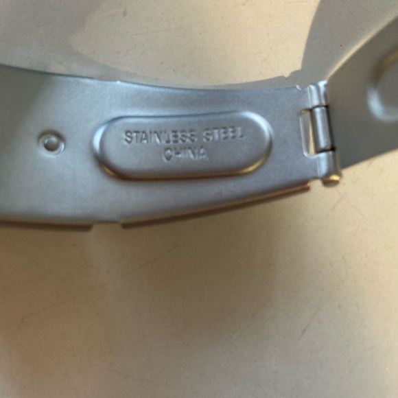 NWOT ARMITRON MENS TWO TONE ROUND DIAL WATCH DATE WINDOW - Picture 10 of 11